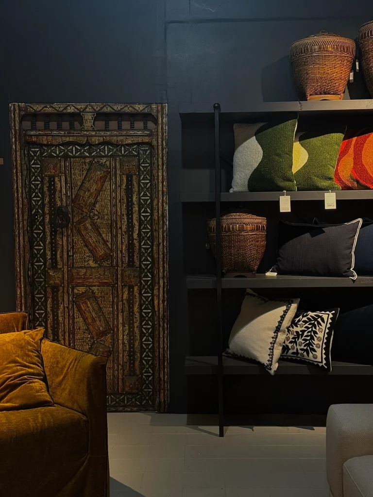 coussin, porte marocaine, fauteuil panac, fauteuil, plaid, couette, couverture
